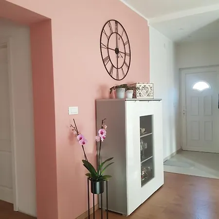 Milutin Appartamento Brodarica (Sibenik-Knin)